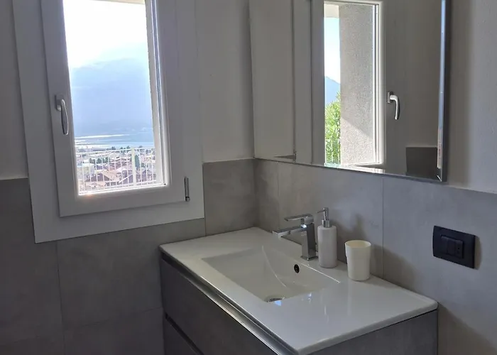 Apartamento View And Private Covered Parking Space- La Terrazza Di Jo *