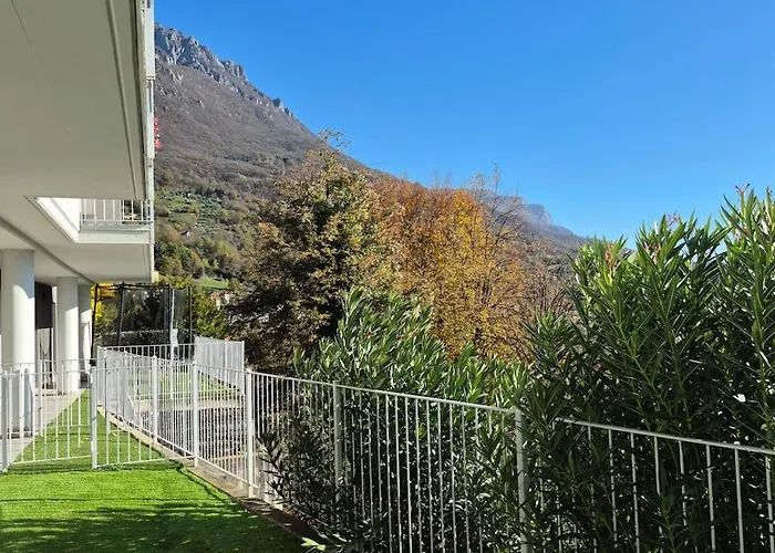 View And Private Covered Parking Space- La Terrazza Di Jo Apartamento Mandello del Lario