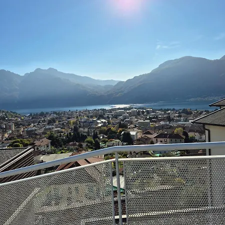 View And Private Covered Parking Space- La Terrazza Di Jo Lägenhet *