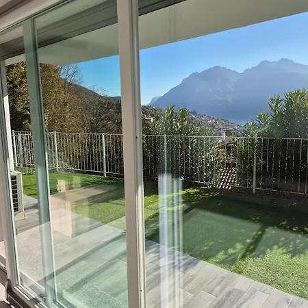 Lägenhet View And Private Covered Parking Space- La Terrazza Di Jo Mandello del Lario