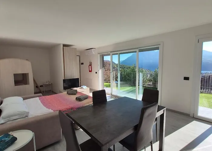 View And Private Covered Parking Space- La Terrazza Di Jo *