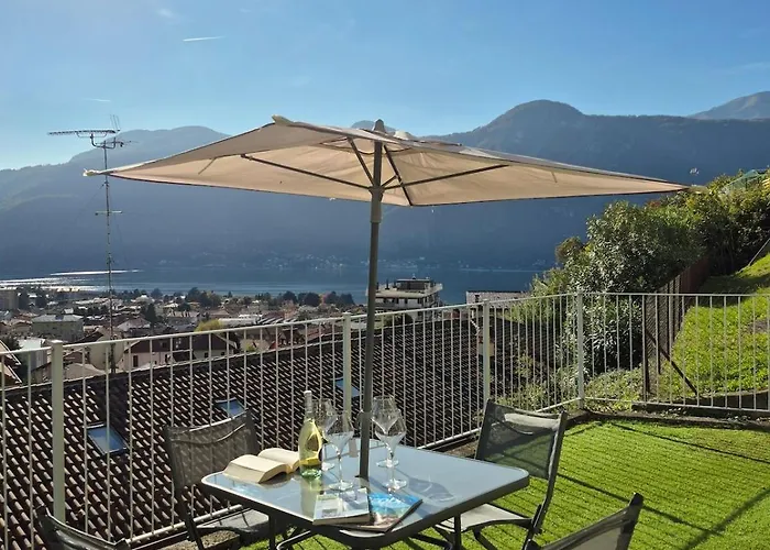 View And Private Covered Parking Space- La Terrazza Di Jo Apartamento Mandello del Lario