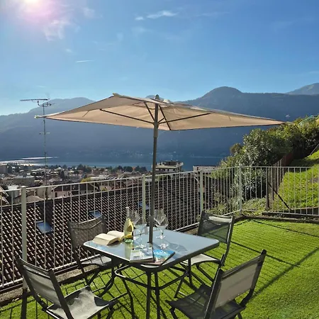 View And Private Covered Parking Space- La Terrazza Di Jo Apartament Mandello del Lario
