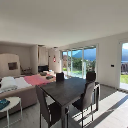 View And Private Covered Parking Space- La Terrazza Di Jo *